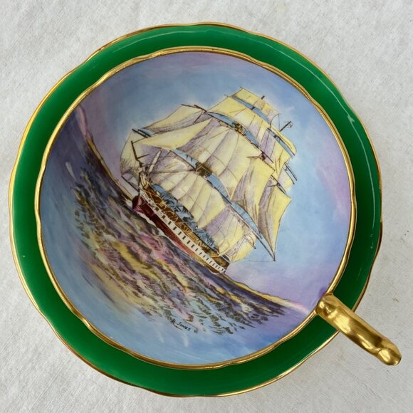 Aynsley Doris Jones Emerald Green Clipper Ship Footed Teacup and Saucer - Picture 13 of 15
